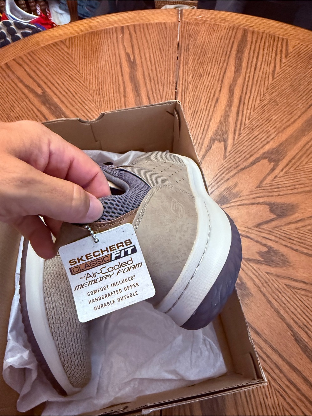 New in Box Skechers Men's Beige Casual Lace-Up Sneakers - Picture 4 of 6